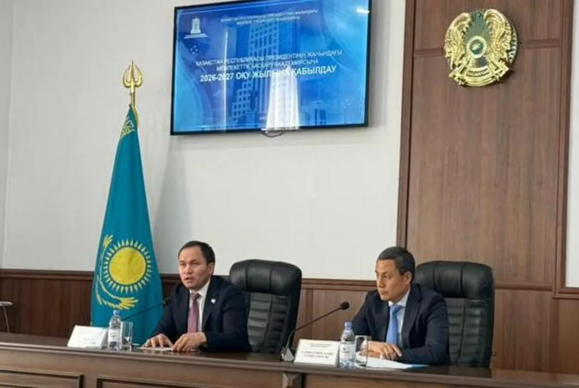Встреча представителей Академии госуправления с госслужащими в Алакольском районе области Жетісу
