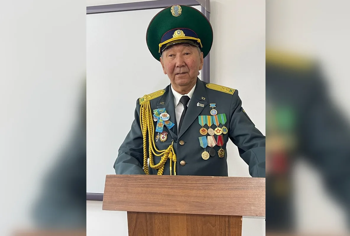 Полковник Хосай Абраимов, 74 года, военный журналист из Жетісу, автор 24 книг