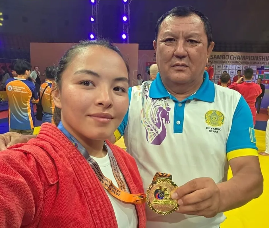 Самбистка Анель Кайраткызы из области Жетісу с золотой медалью чемпионата Азии и Океании