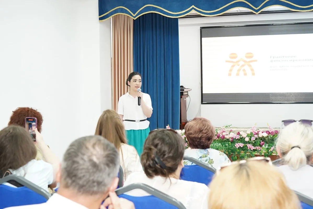 Представители этнокультурных объединений Жетісу на семинаре по укреплению национального единства в Талдыкоргане.