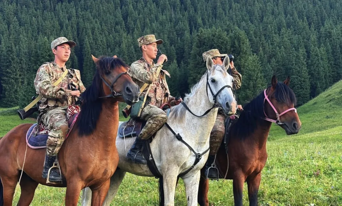 Пограничники отделения «Арасан» во время службы по охране границы в Алакольском районе области Жетісу