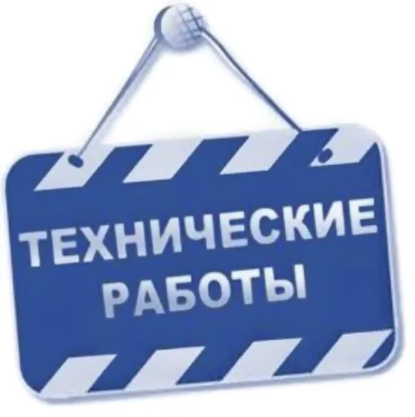 Стойки с серверным оборудованием и светящимися индикаторами в современном центре обработки данных.
