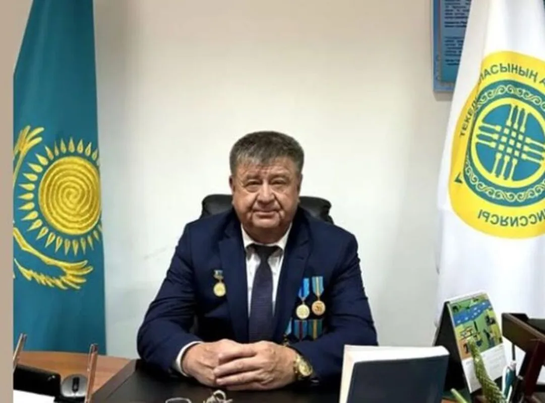 Избирательный участок в городе Текели, урны для голосования, подготовка к выборам в Курултай