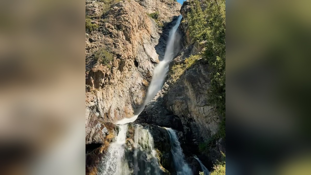 Самый высокий водопад Центральной Азии Бурхан-Булак показал красоту в Жетісу
