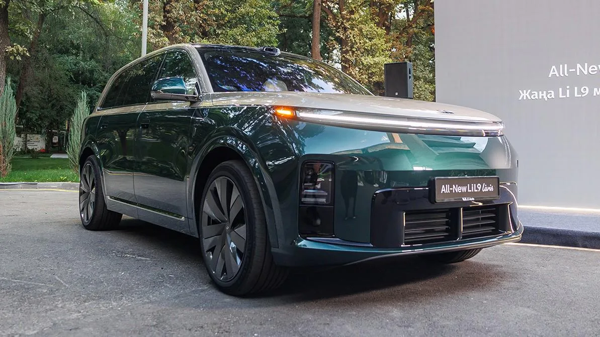Китайские кроссоверы Li Auto L6, L7 и L9, которые начнут собирать в Казахстане в ноябре.