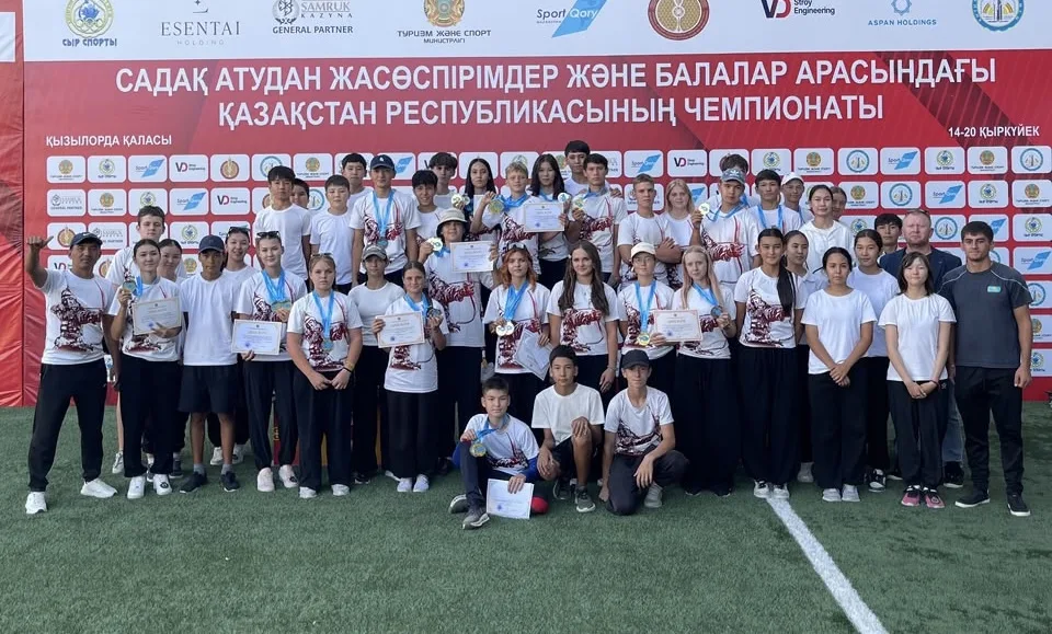 Сборная команда области Жетісу по стрельбе из лука с медалями на чемпионате Казахстана