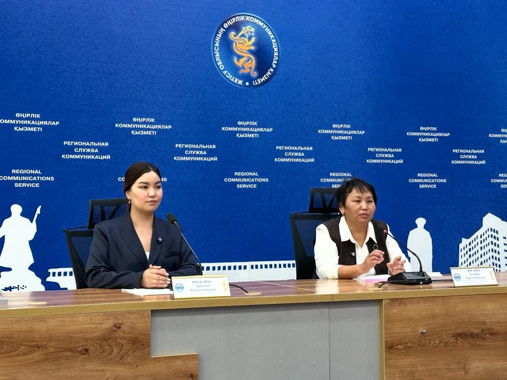 Участники марафона по чтению «Кітап оқитын ұлт» в области Жетісу.