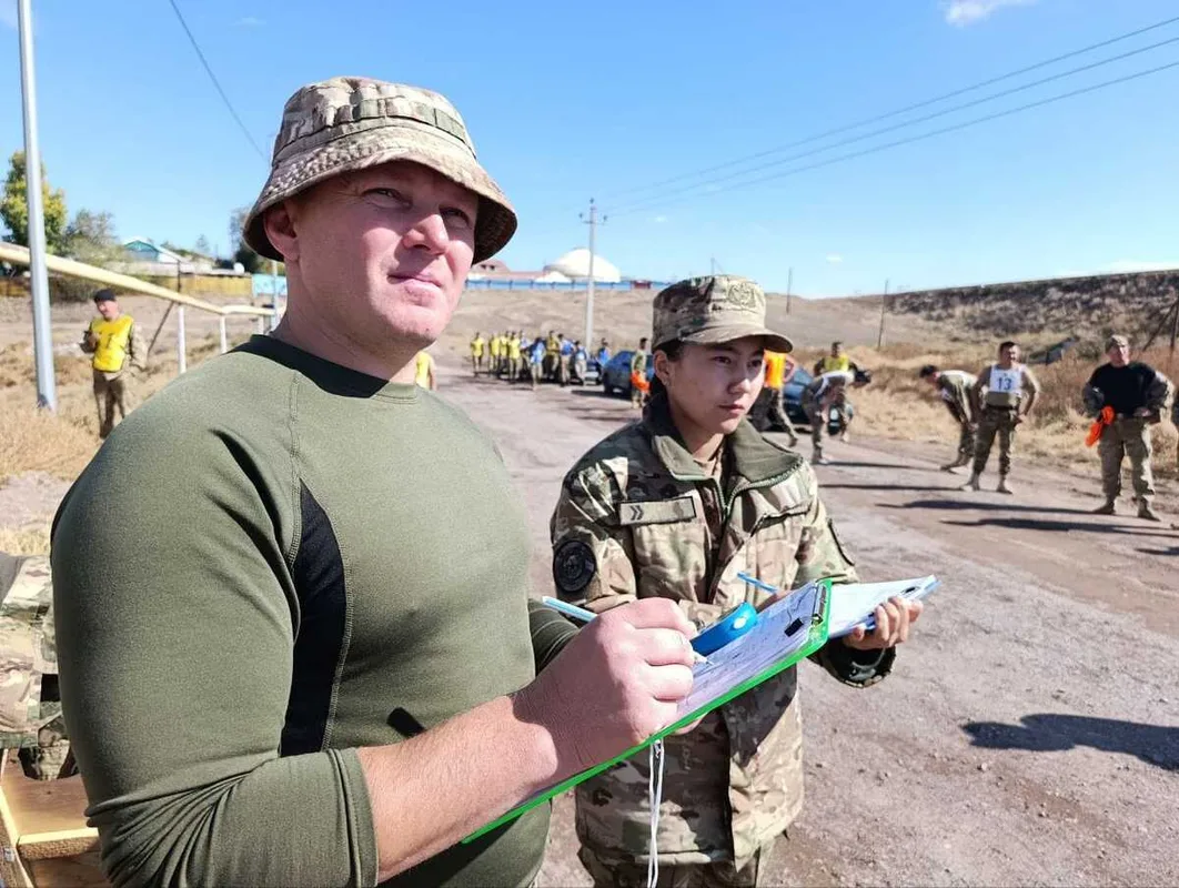 Военнослужащие Сарыозекского гарнизона сдают нормативы по физической подготовке